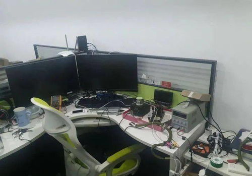 嵌入式物聯(lián)網(wǎng)硬件開發(fā)工程師的工作臺(tái) 當(dāng)硬件與計(jì)算機(jī)網(wǎng)絡(luò)工程相遇